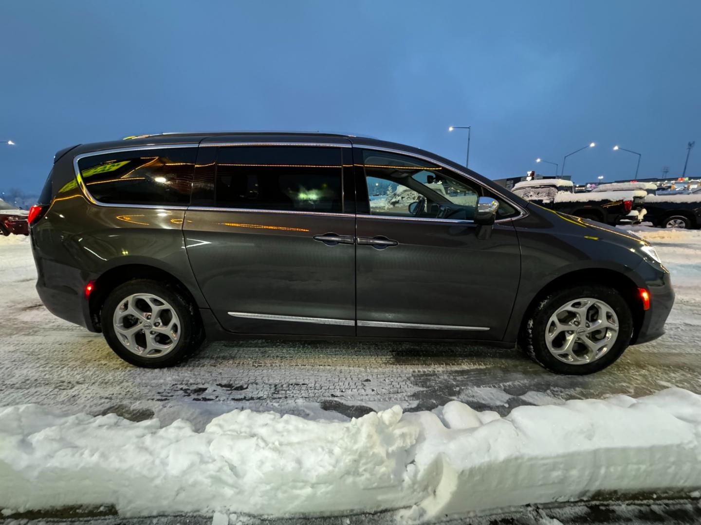 2021 Gray /Black Chrysler Pacifica LIMITED (2C4RC3GG6MR) , located at 1960 Industrial Drive, Wasilla, 99654, (907) 274-2277, 61.573475, -149.400146 - Photo#6